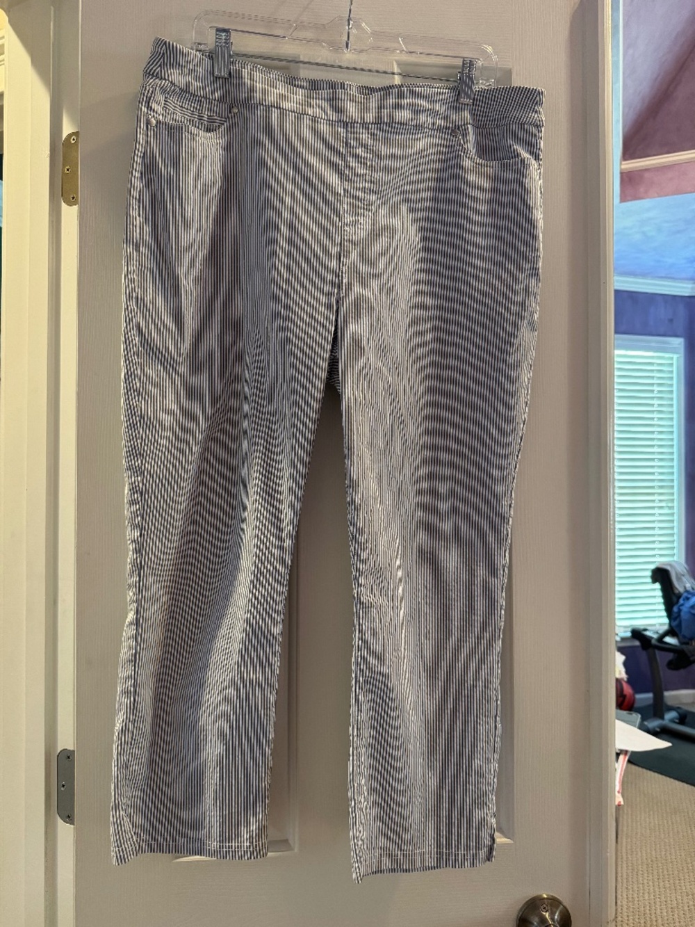 Ladies seersucker pants, XL, blue and white stripe, photo looks wavy